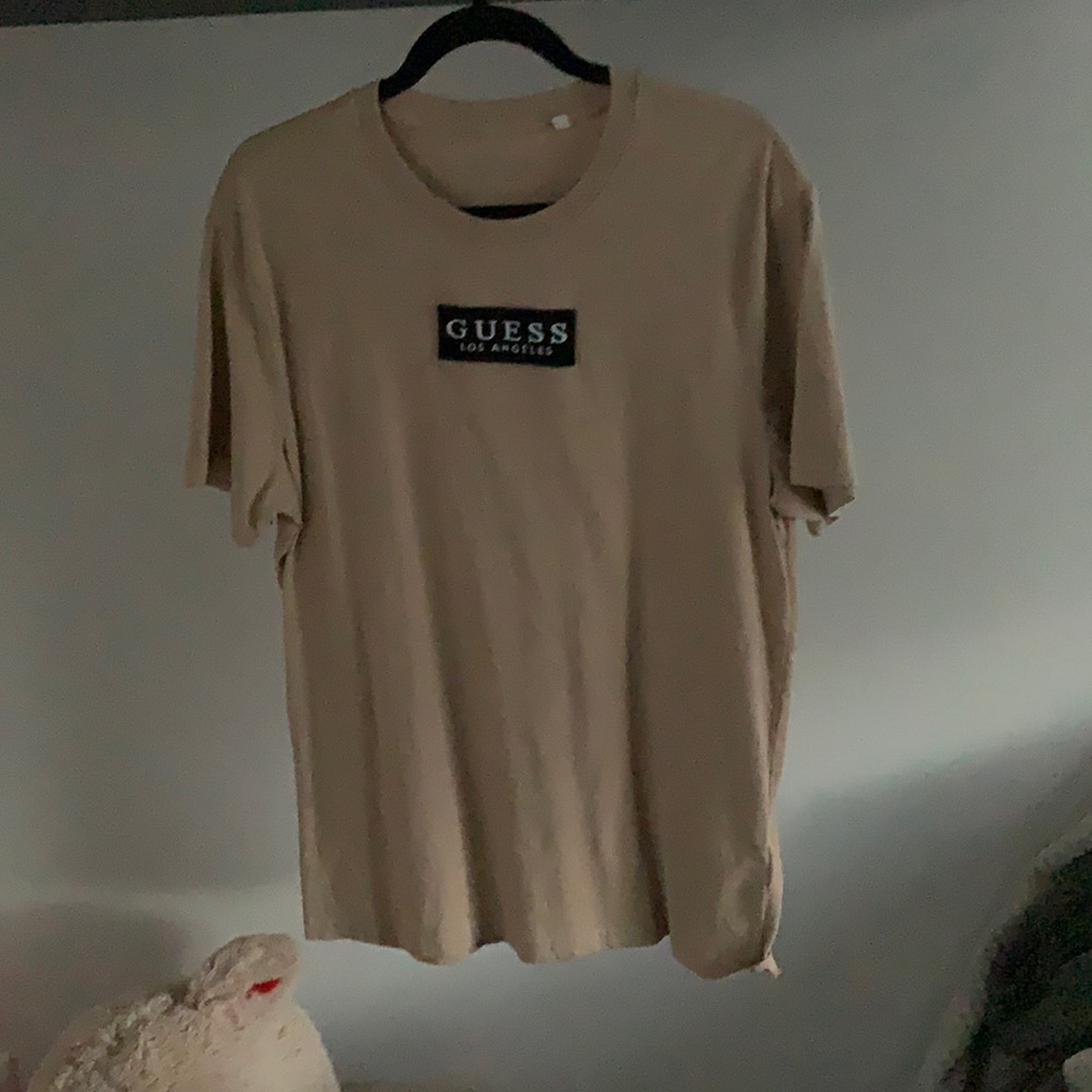 Guess tshirt